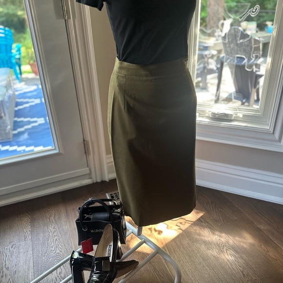 MaxMara Midi Skirt with Pencil Silhouette Olive/Taupe LIKE NEW EU 38, US 6 - Picture 1 of 4